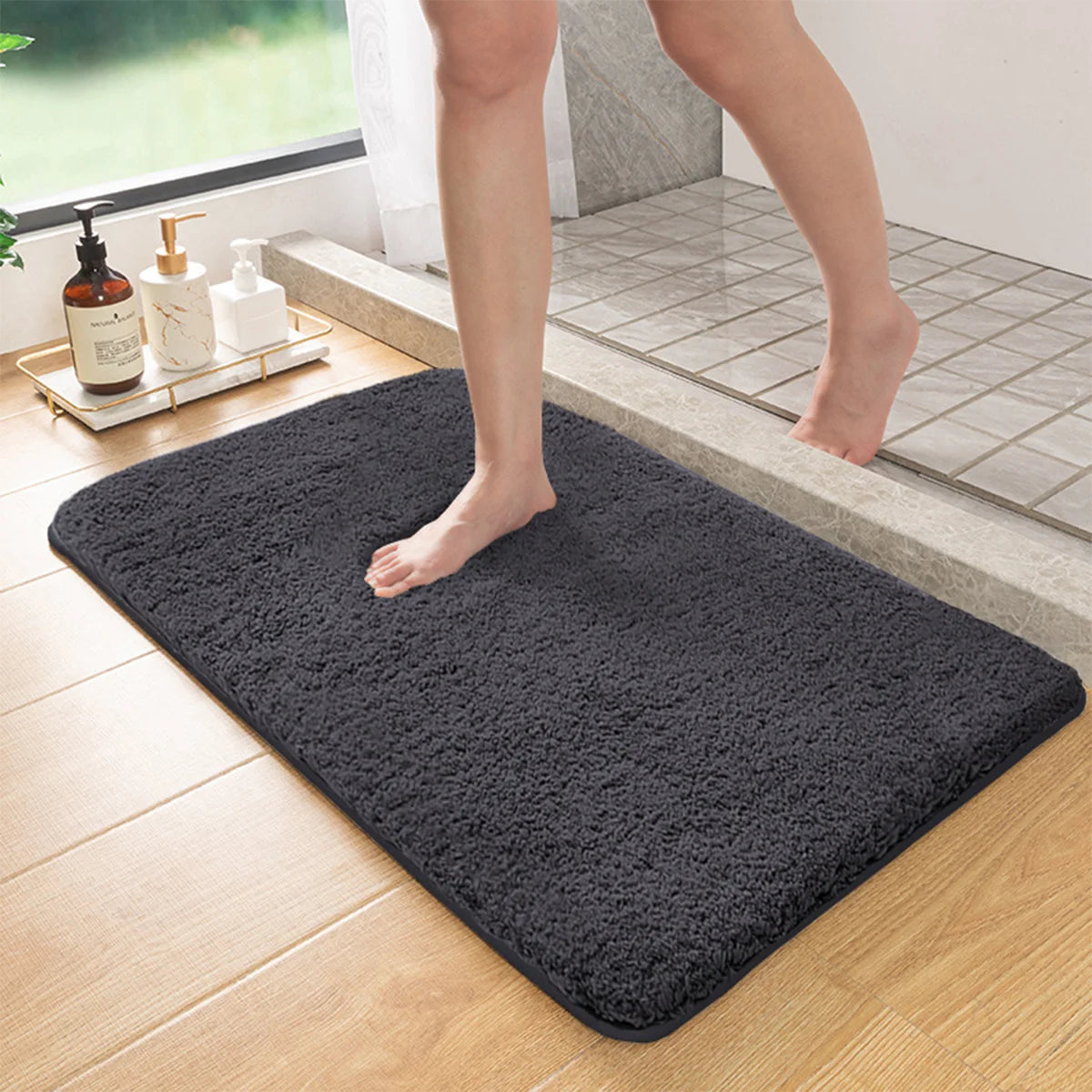 Long hair absorbent bathroom mat